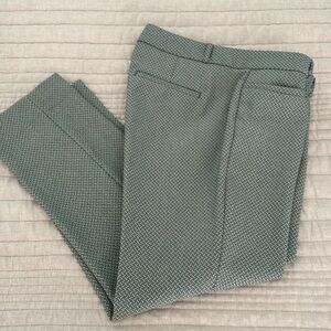 Banana Republic Beautiful Green Patterned Pants NWOT
